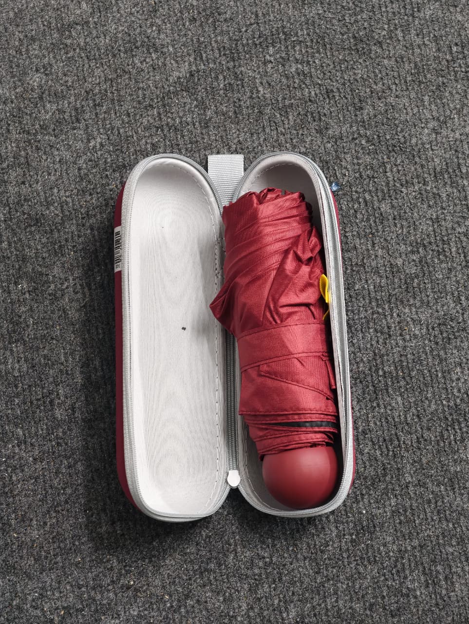 Portable Umbrella – Compact, Windproof & Auto Open/Close